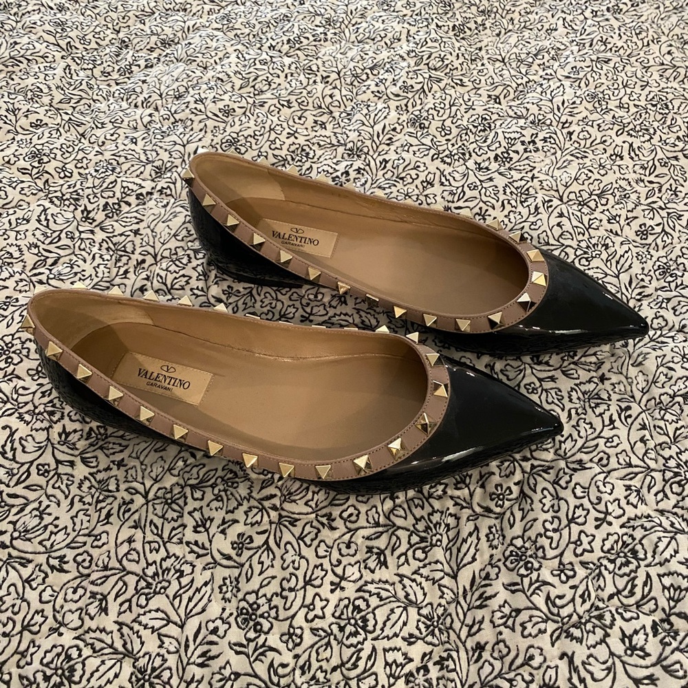 Valentino Garavani rockstud flats shoes 36.5 black patent
